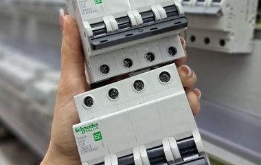 4-полюсні автомати Schneider C25 та C32