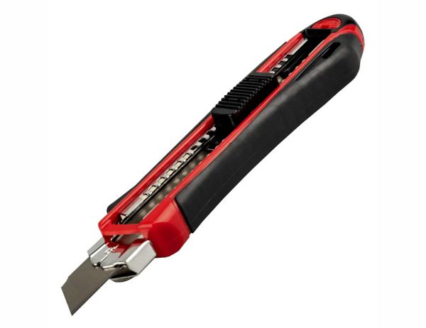 Нож пластиковый, 18мм, 5 сегментированных лезвий, резиновые вставки, самозаряд лезвий HAISSER 23502(23502)