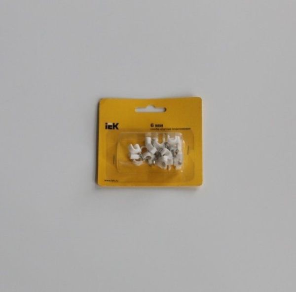 Скоба 06мм круглая пластиковая БЛИСТЕР ИЭК (20шт)(USK11-06-020)
