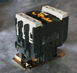 Контактор КМИ-49512 95 А 110В/АС3 , ИЭК(KKM41-095-110-11)