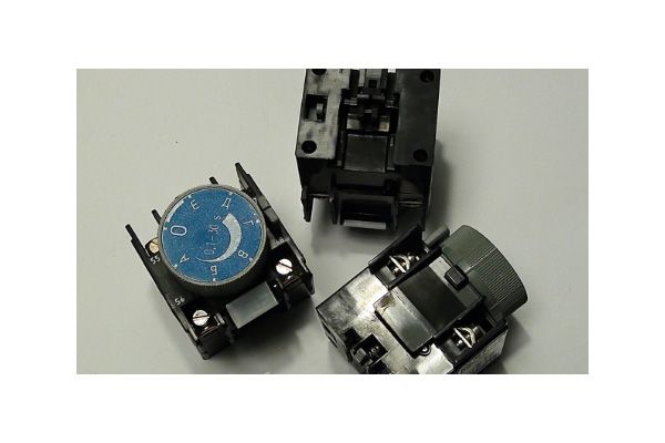 Приставка ПВЛ-11М 04А 0,1-30с IP20