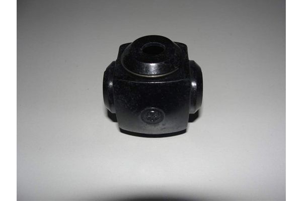 Сжим У733М У3 фенопласт "орех"