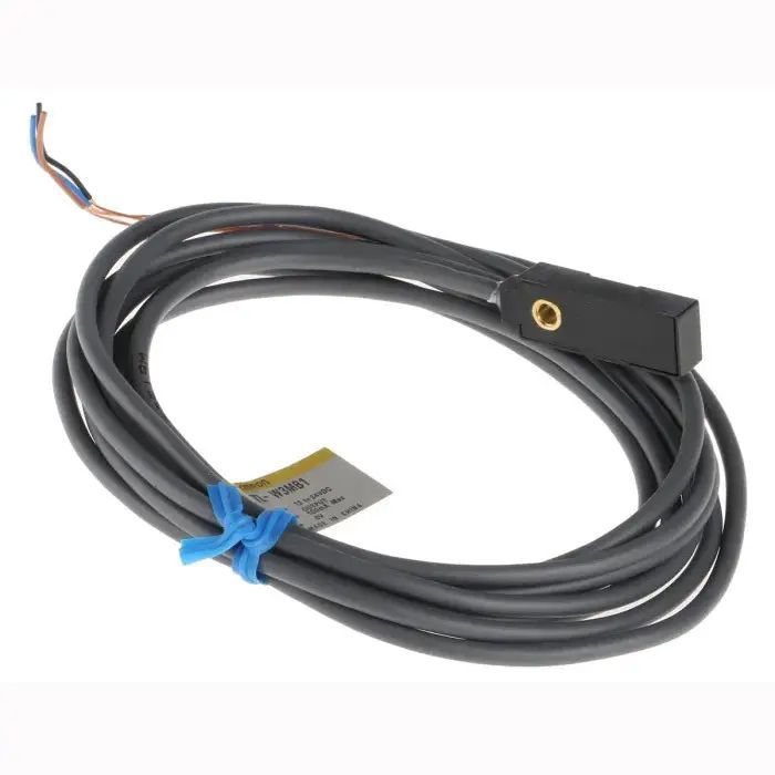 Датчик індуктивний TL-W3MB1 OMRON(TL-W5F1)