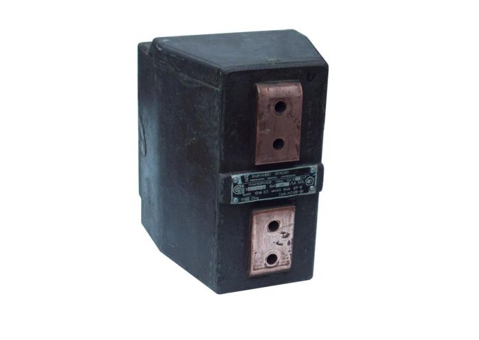 Трансформатор тока ТОЛ-10 100/5