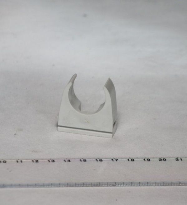 Крепежная скоба D 25 мм WAVE