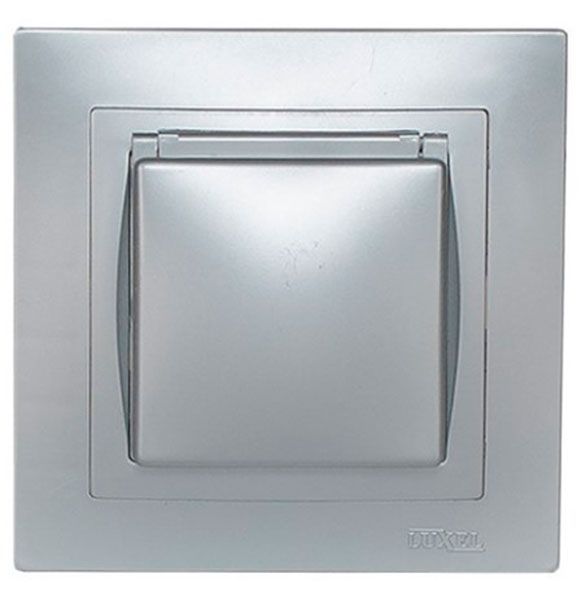 Розетка с з/к c крышкой Luxel Bravo 5511 серебро ()(5511)