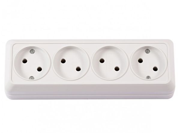 Розетка 4-а без з/к Luxel Opera 2015 н/у біла(2015)