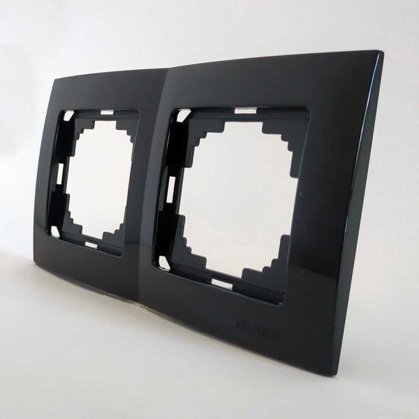 Рамка 2М универсальная 24220092 Nilson Touran черная ()(24220092)