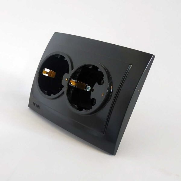 Розетка 2-я с з/к 24221025 Nilson Touran черная(24221025)